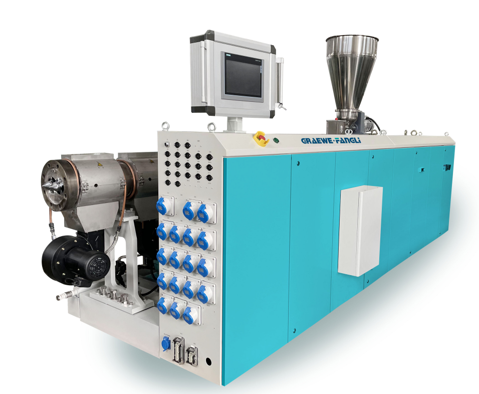 Extruder pentru linia de extrudare a conductelor din PVC-U
