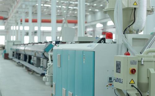 Cum asigură un extruder PVC amestecarea uniformă a materialelor?